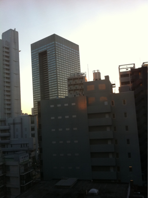 浜松町の朝