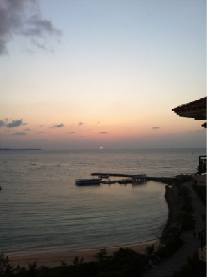 東シナ海に沈む夕陽 東シナ海に沈む夕陽