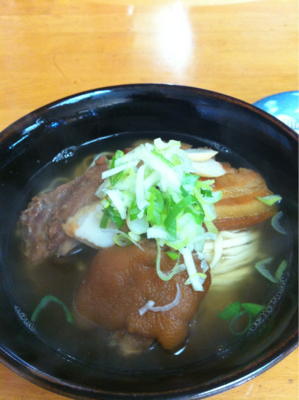 那覇国際通りな昼ごはん