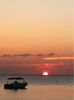 ザ・ブセナテラスの夕陽