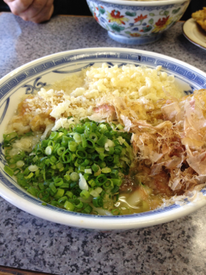 讃岐うどんな昼ごはん③