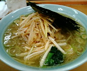 横浜ラーメンな昼ご飯