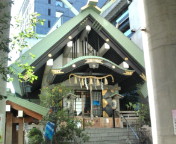 築土神社